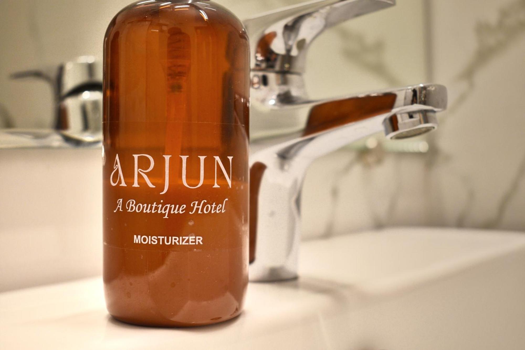 Arjun - A Boutique Hotel Haridwār Buitenkant foto